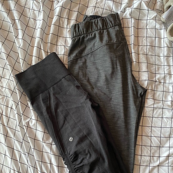 Lululemon legging bundle - Picture 3 of 6